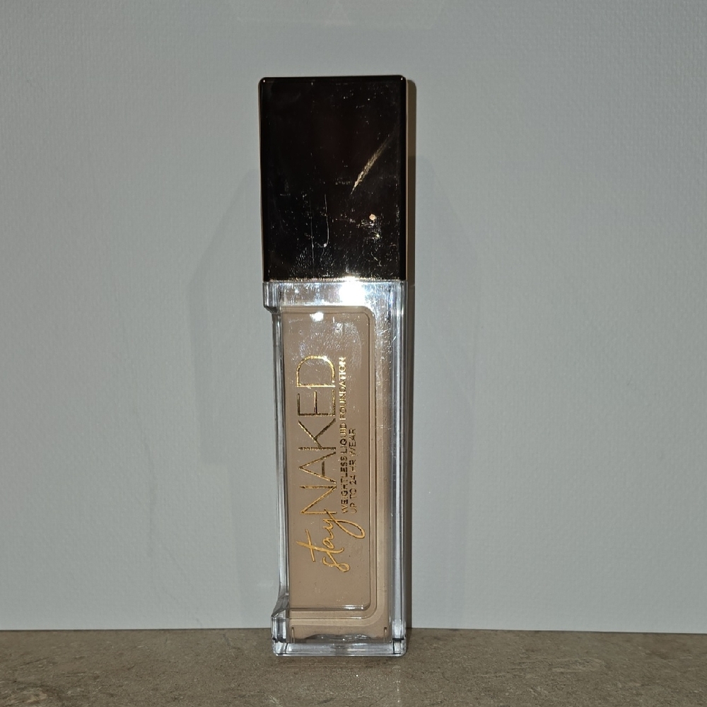 Urban Decay Tan Foundation Natural Finish